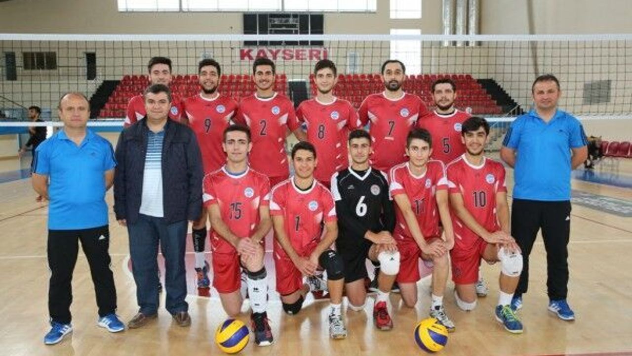 Melikgazi takımları parkede fırtına gibi esiyor