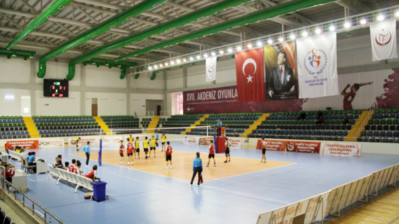 Okul sporları voleybol gençler grup birinciliği sona erdi