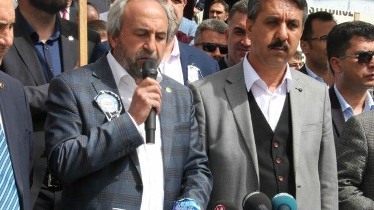 Performans ve şiddete karşı 13 bin imza toplandı 