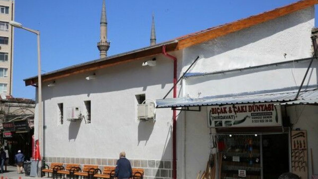 Hilmi Paşa Mescidi'nin restorasyonu tamamlandı 