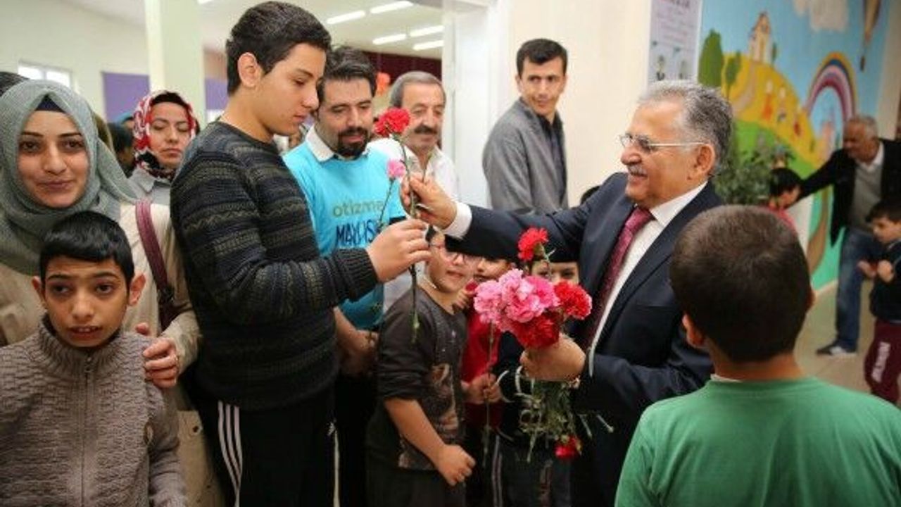 "Özel çocuklara her türlü yatırım ve hizmetimiz devam edecek" 