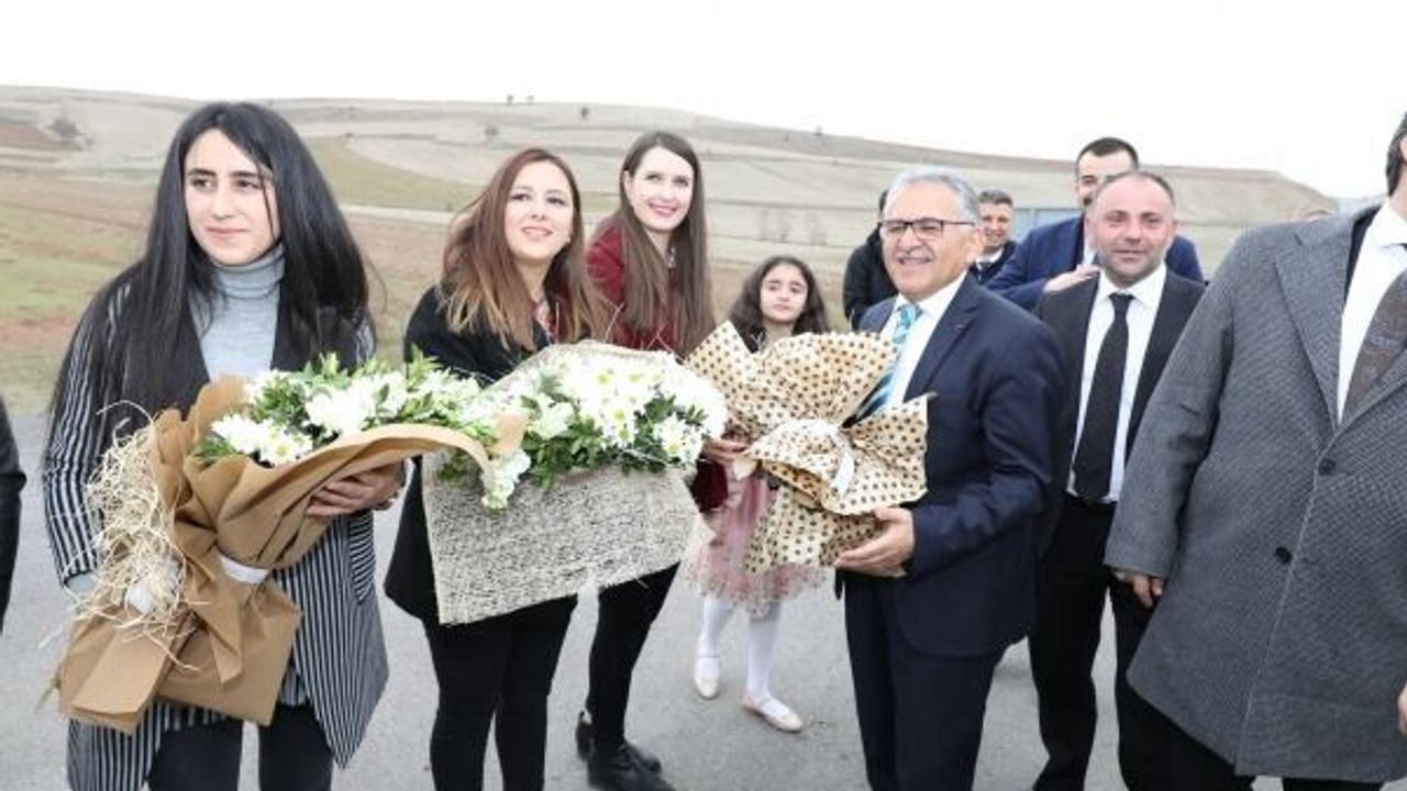 Büyükkılıç: “Felahiye ilçemizde buğday ile süt üretimine önem verilecektir” 