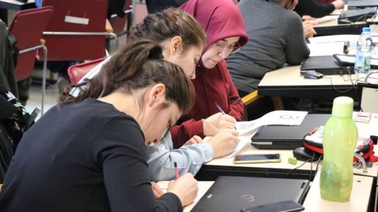 Okullarda kodlama ve robotik atölye sayısı artacak 
