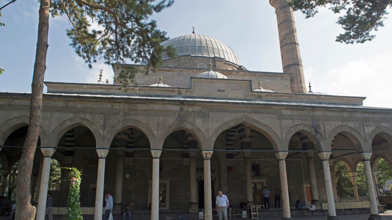 Kayseri’deki Camilerin Gideri Bakın Nasıl Karşılanacak?