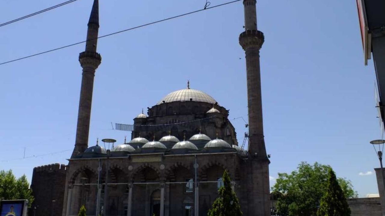 Kendimizi hesaba çekmeyi bilelim! 30 Mayıs Cuma Hutbesi