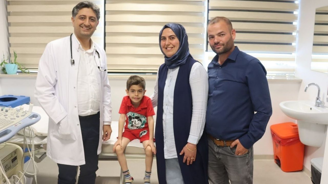 Kayseri'de minik kalbe büyük müdahale! Şehir Hastanesi'nde şifa buldu
