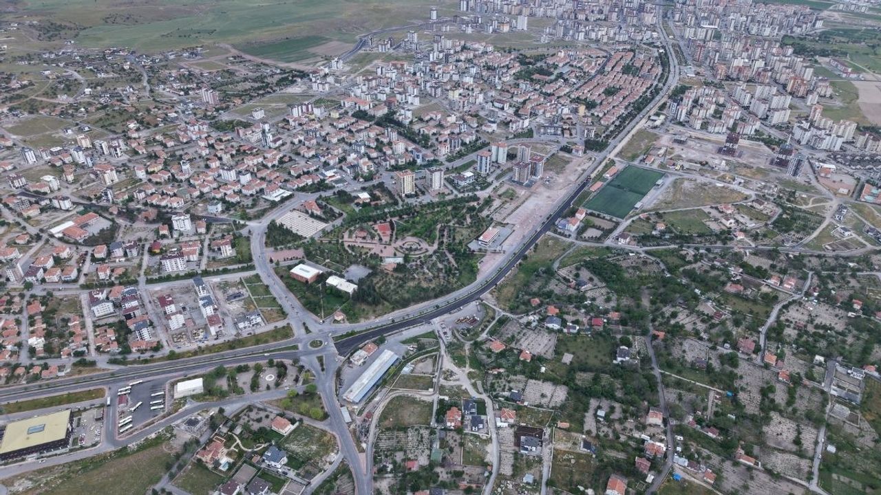 Kayseri’de 36 milyon TL’lik yol çalışması başladı! 3 kilometre yenilenecek