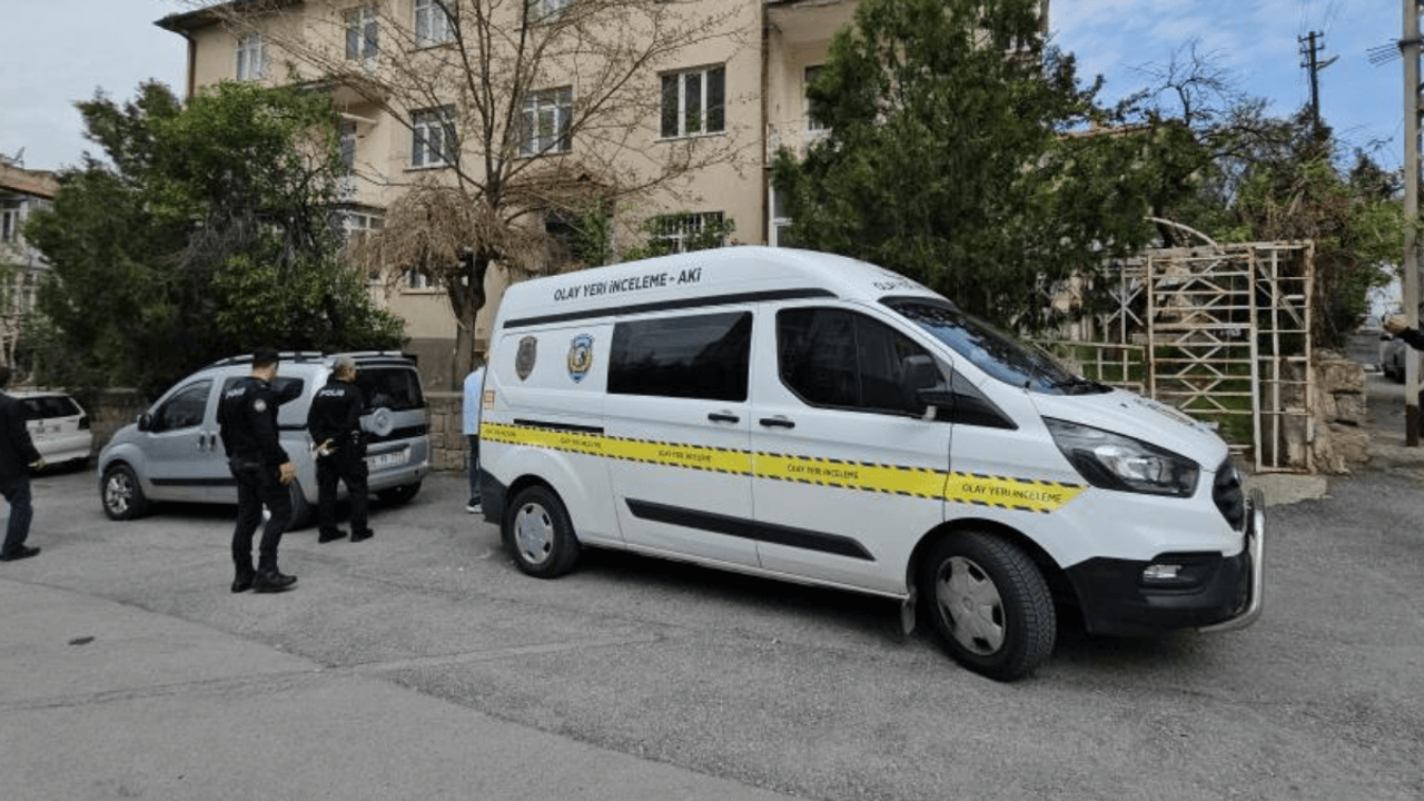 Kayseri'de babasını bıçaklayarak katleden şahıs tutuklandı!