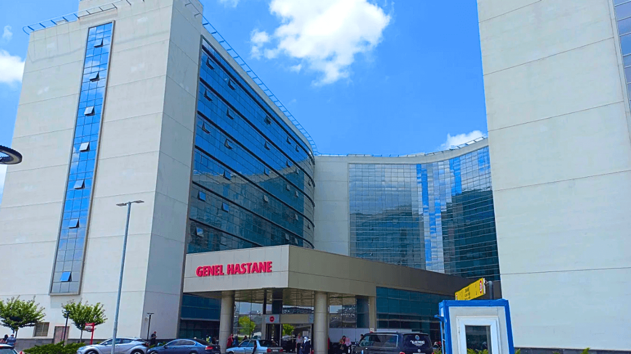 Kayseri Şehir Hastanesi'ndeki programa yoğun ilgi! İl dışından gelenler dikkat çekti!