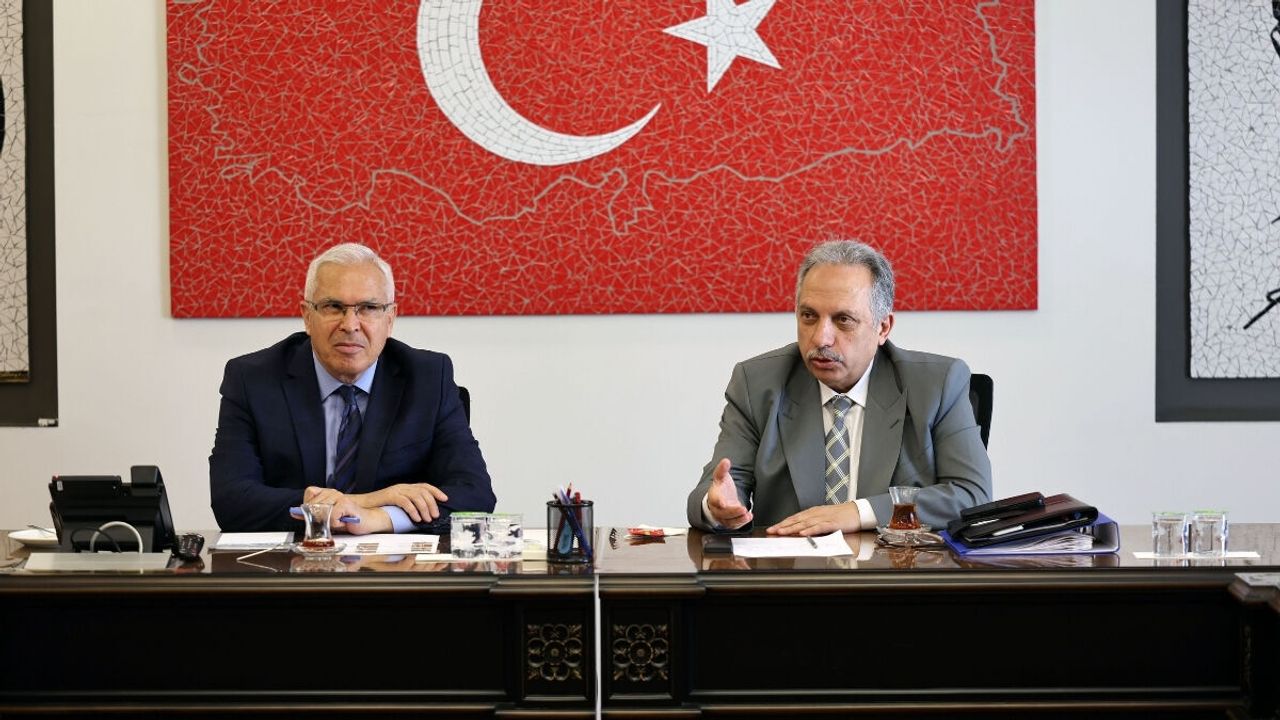 Talas'ta Başkan Yalçın sorunları masaya yatırdı: Mahalle sorunlarına çözüm arayışı!