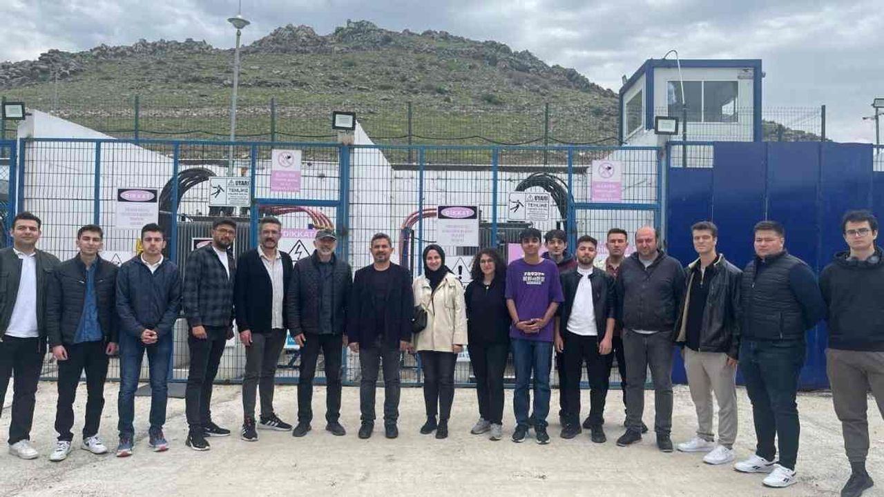 Kayseri Üniversitesi öğrencilerinden Büyükşehir'in tesisine dikkat çeken ziyaret