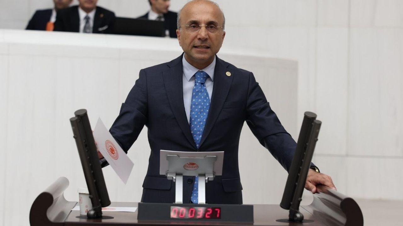 Kayseri Milletvekilinden hükümete tepki! Üniversiteleri siyasete kurban etmeyelim!