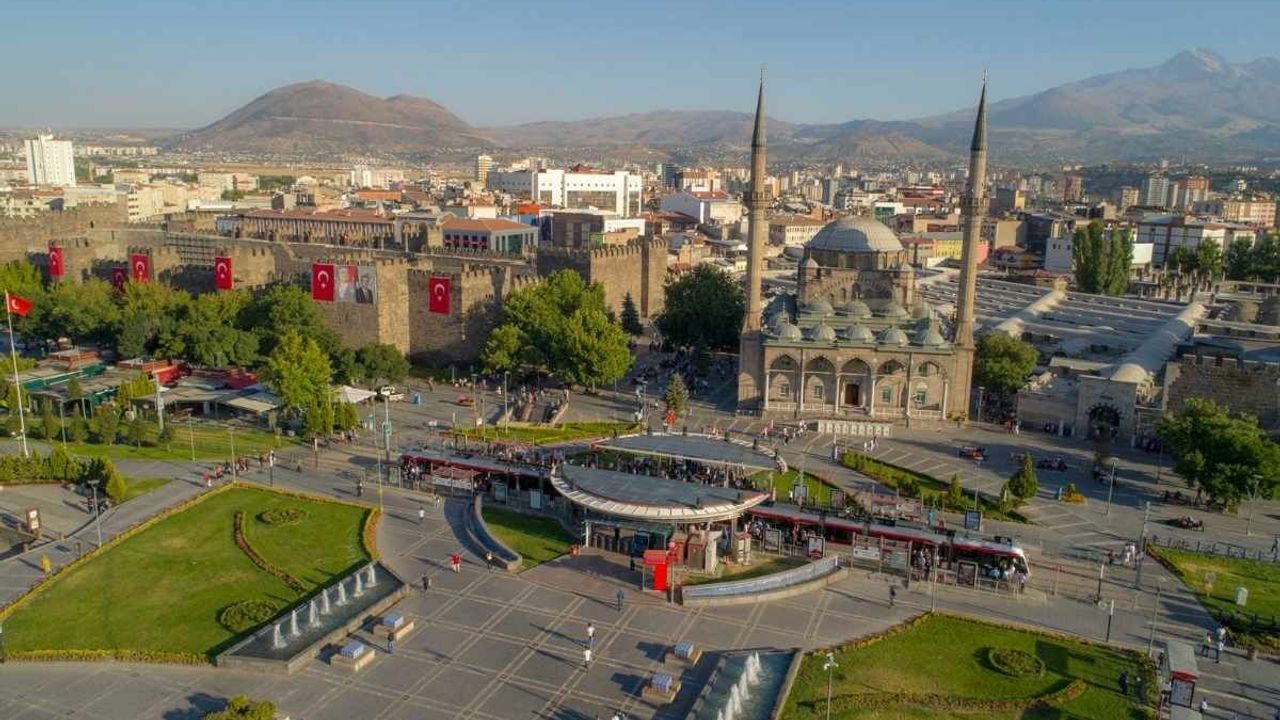 Kayseri’ye uyarı geldi! Sağanak yağış geliyor