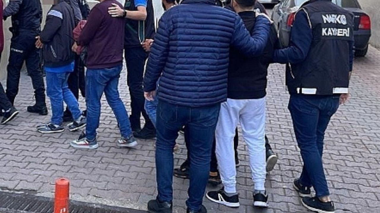 Kayseri’de operasyon ceza yağdı arananlar yakalandı