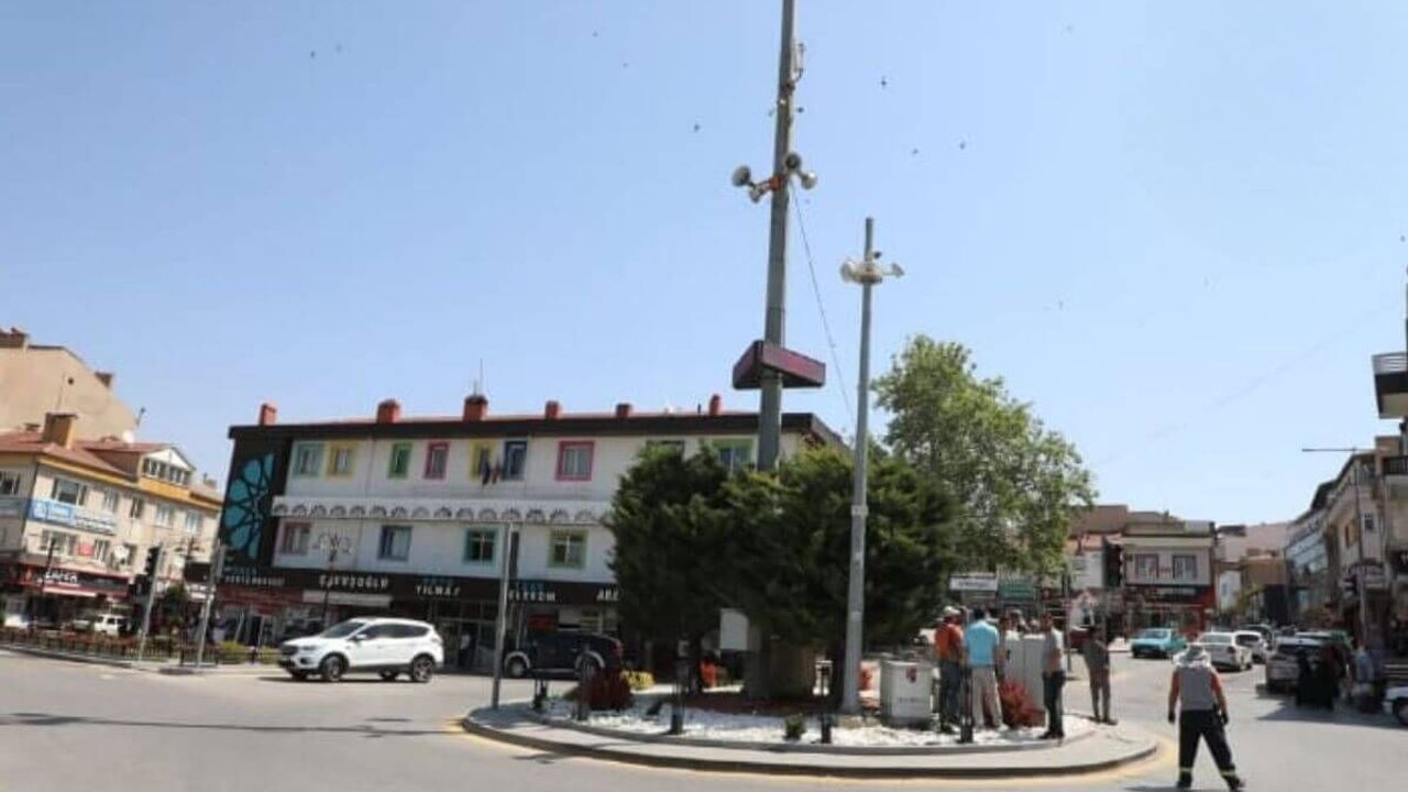 Kayseri'nin iki yoğun noktasında akıllı kavşak uygulaması devreye girdi!