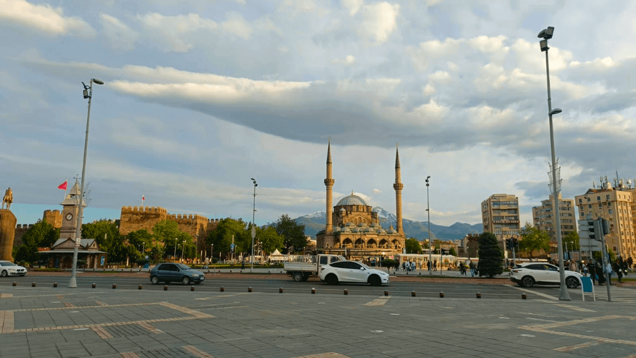 Kayseri'de belediye başkanından büyük jest! Bakın hangi hizmeti ücretsiz yaptı!