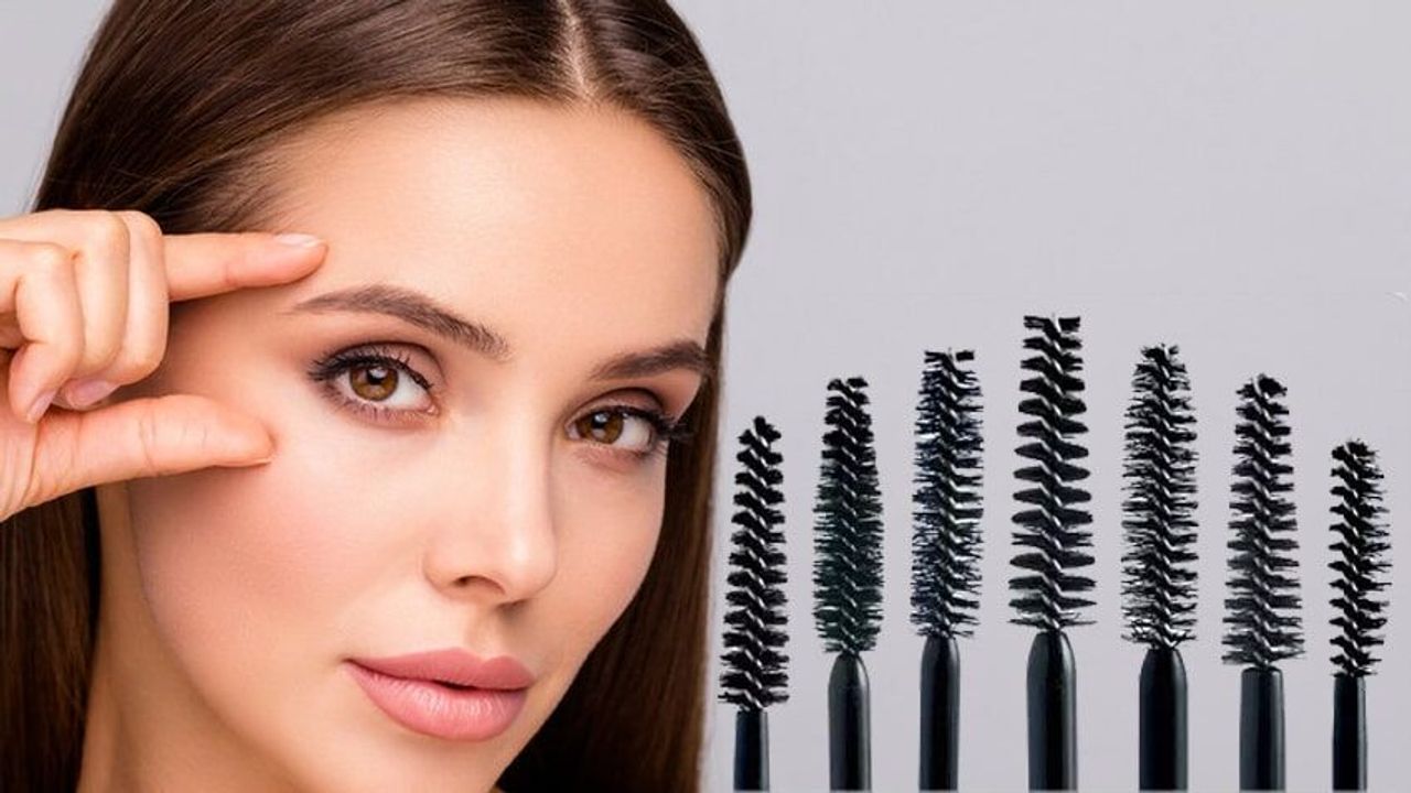 Kirpik Şeklinize Göre Maskara Fırçanız Nasıl Olmalı?