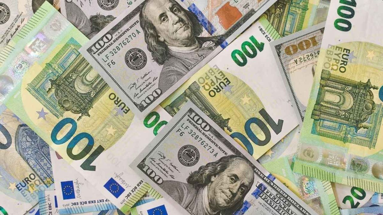 Dolar ve Euro yatırımcısı dikkat! Uzmanından uyarı geldi