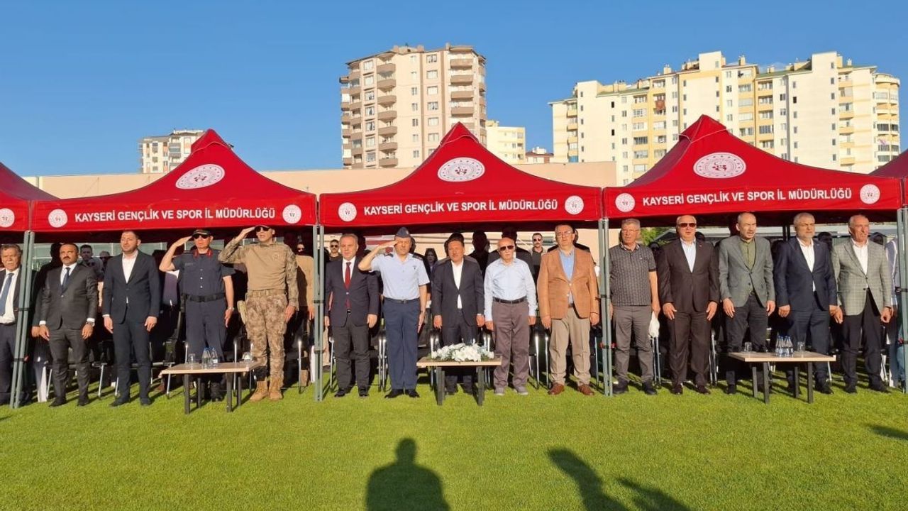 Kayseri’de gençlik için yaz spor seferberliği başladı