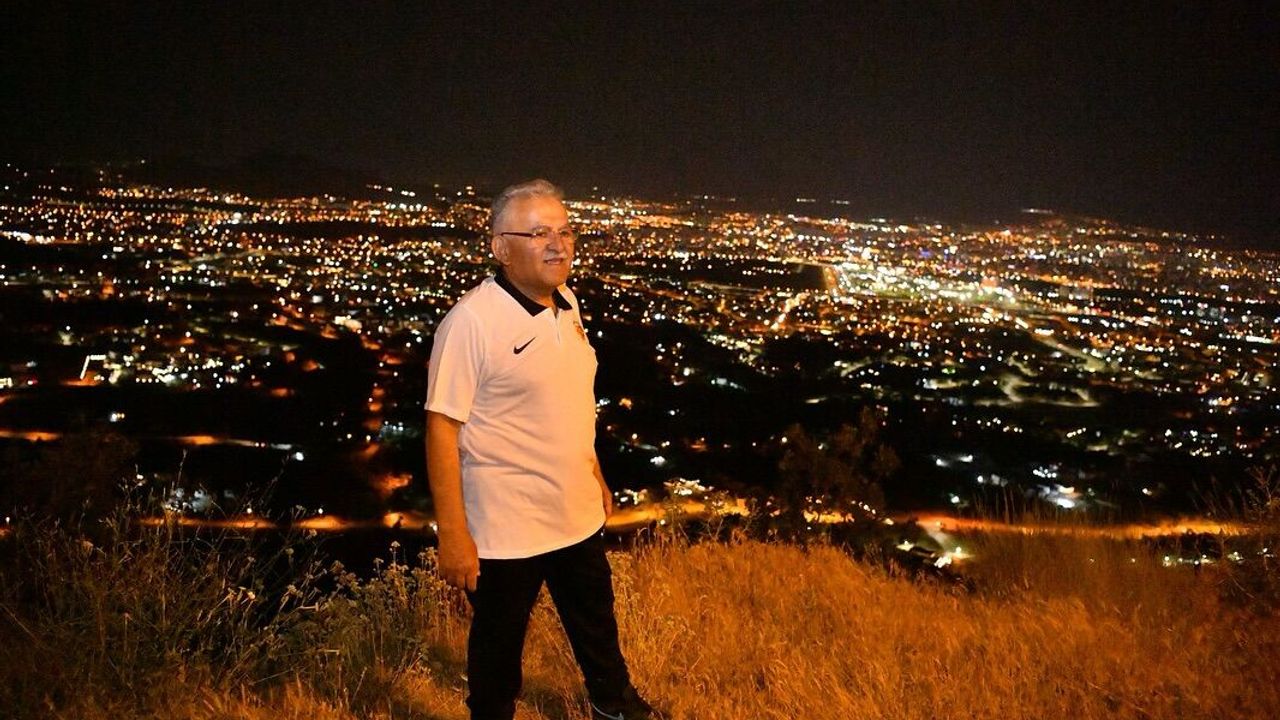 Ali dağında gece yürüyüşü! Başkan Büyükkılıç ne mesaj verdi?