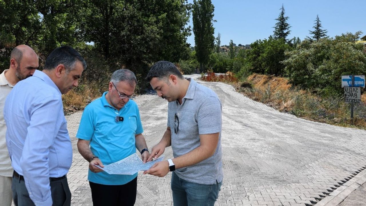 Kayserili başkan sokak sokak inceliyor! O ilçede yollar baştan aşağı yenileniyor
