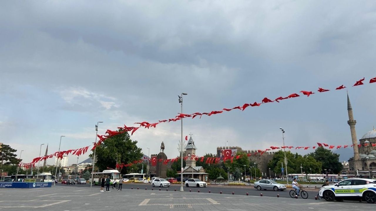Meteorolojiden Kayseri’ye müjdeli haber geldi! Şemsiyelerinizi almadan dışarı çıkmayın!