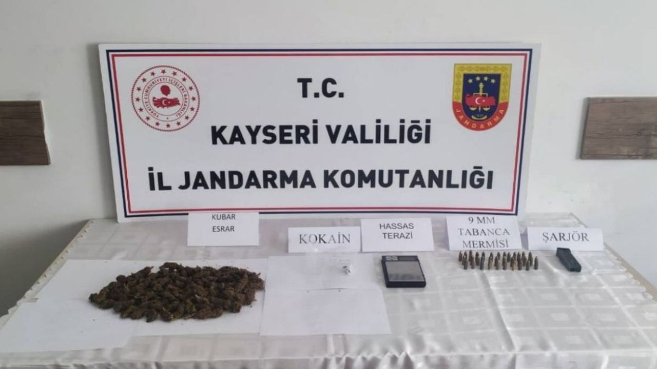 Kayseri'de yasaklı madde ticareti yapan 2 kişi yakalandı!