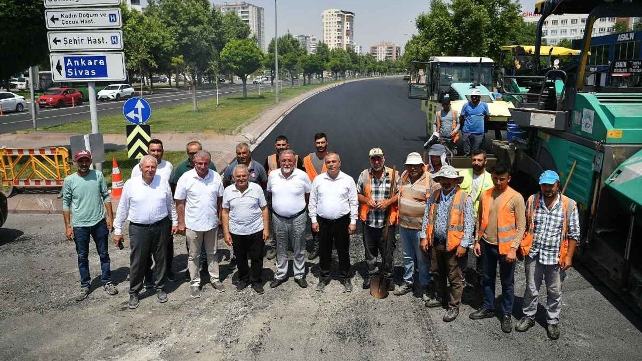 Kayseri'de yollar yenileniyor! 20 Milyon TL'lik projede sona gelindi!