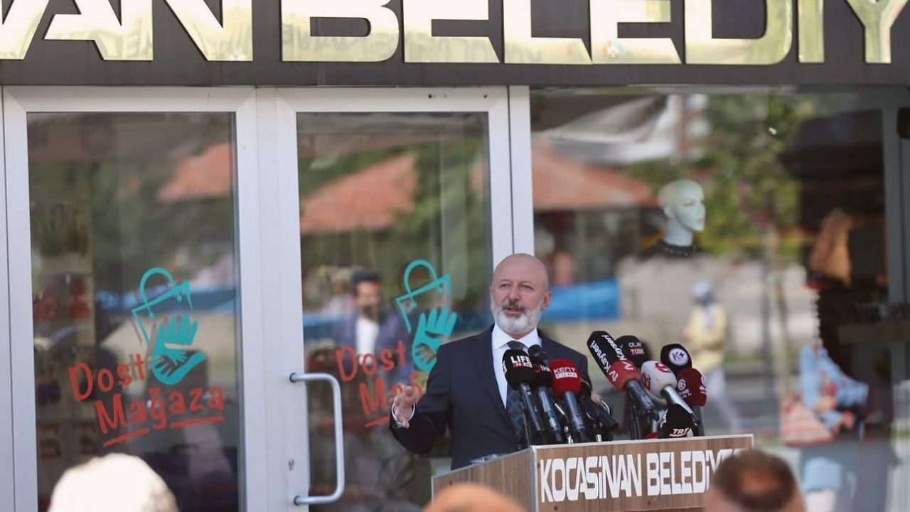 Başkan Çolakbayrakdar'dan yeni evlenenlere müjde: Gelinlik ve damatlık desteği