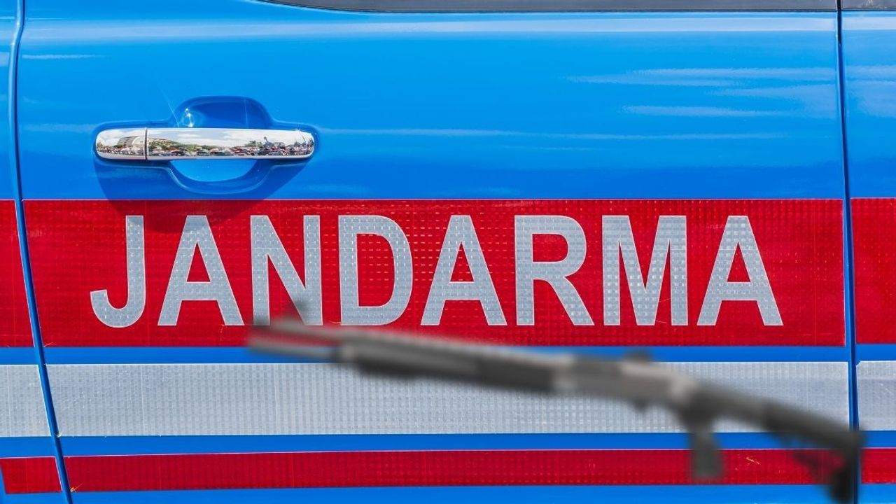 Çıkan kavga kanlı bitti: Arkadaşına otomatik tüfekle saldırdı!