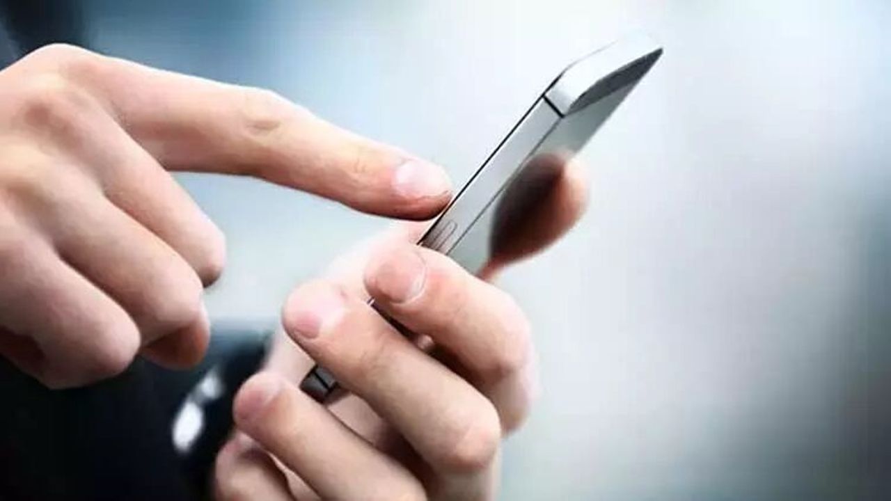 Çocuklara bu yaş öncesi asla telefon vermeyin: Uzmanlar uyardı