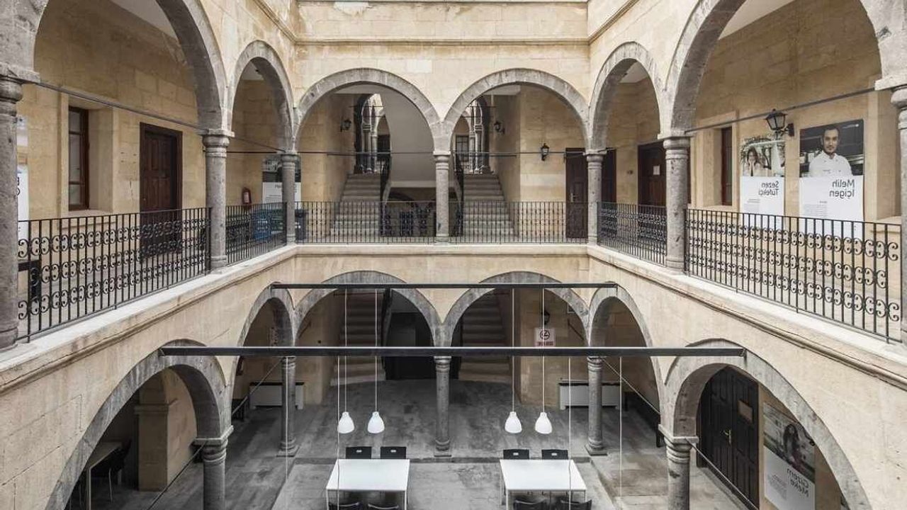 Türkiye’de bir ilk: Artık her akademisyenin asistanı olacak!