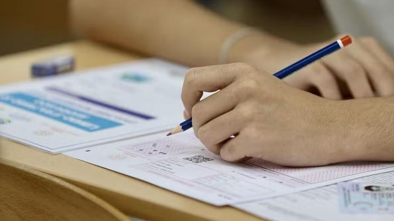 YKS: Gençliğin Umudu mu, Yükü mü?