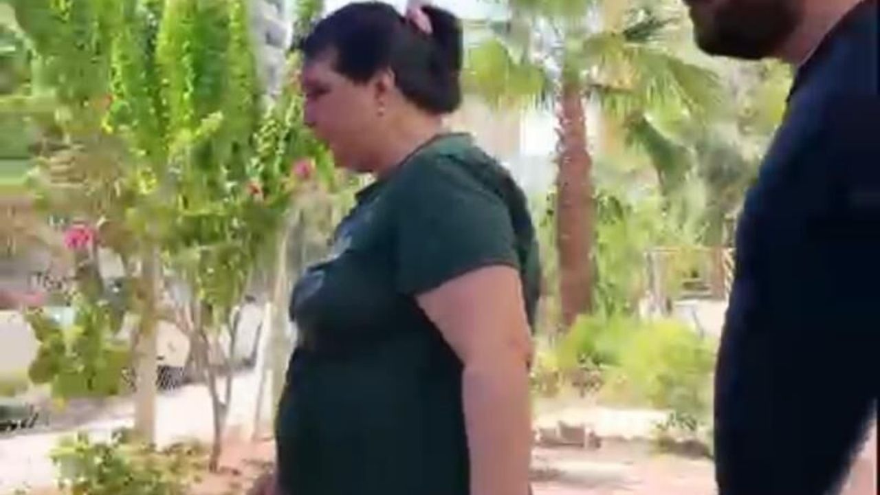 Kızını bıçakla kovalayan anne gözaltına alındı