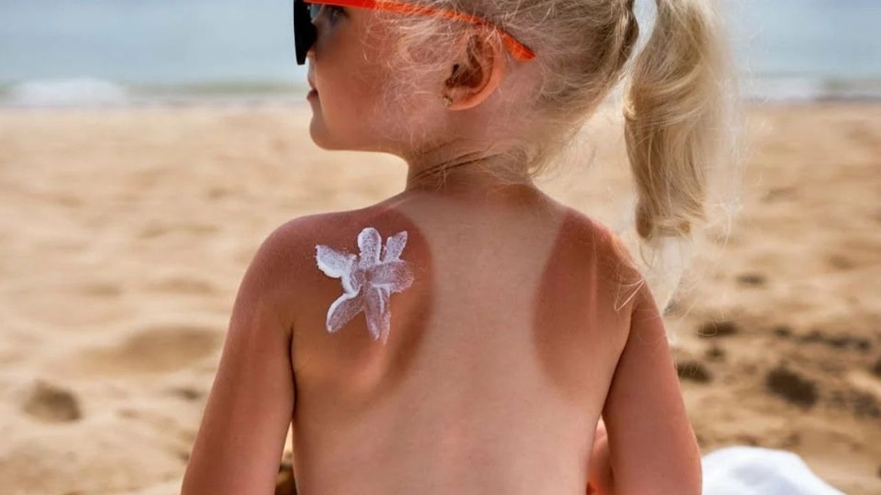 Çocuklarda, güneş çarpması vakalarından kaçınmak için ebeveynler ne yapmalı?