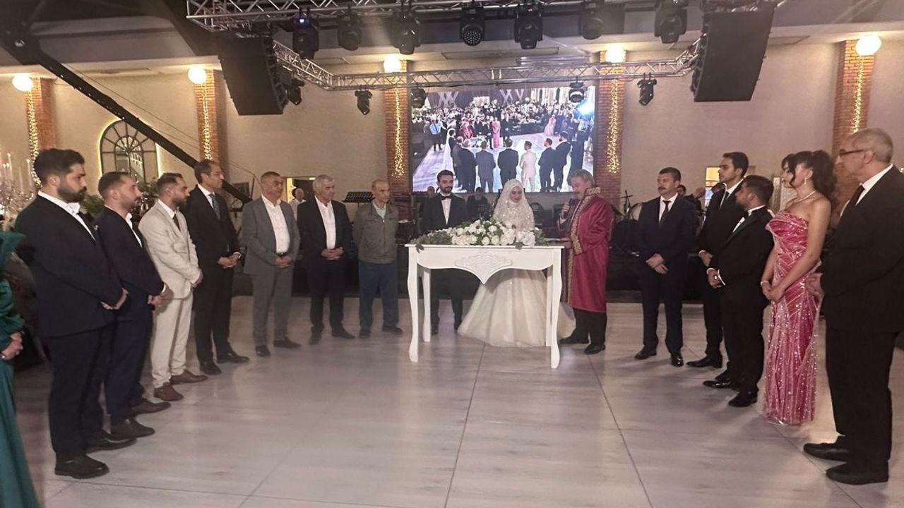 Kasım Akçil’in oğlu Mustafa Kasem dünya evine girdi