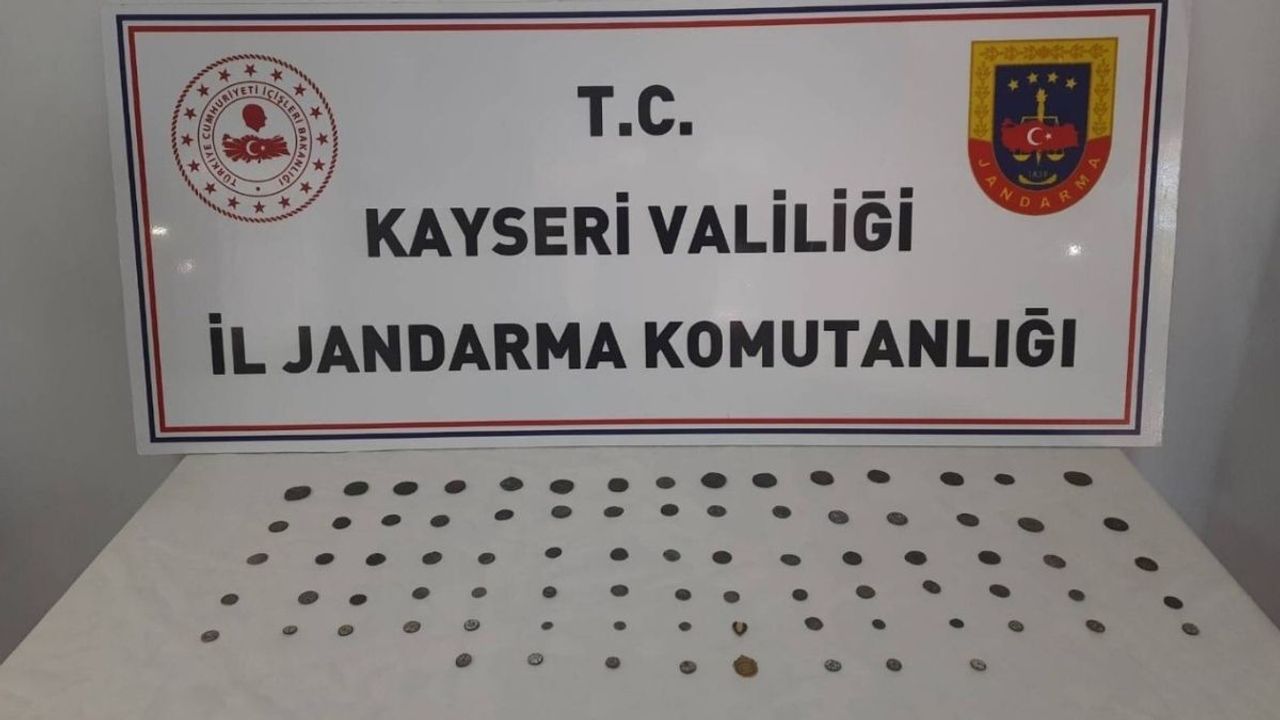 Kayseri’de jandarmadan tarihi eser operasyonu