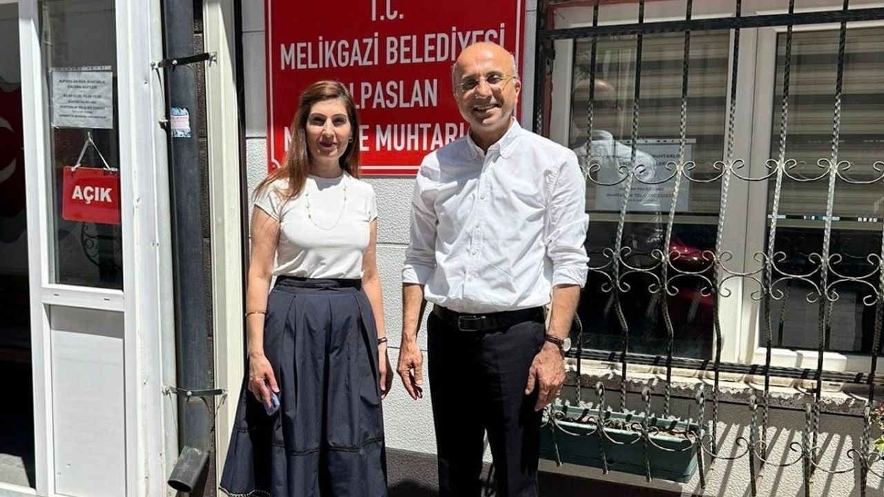 Kayserili Vekil muhtarları tek tek geziyor! Kadın başarısı dikkat çekti