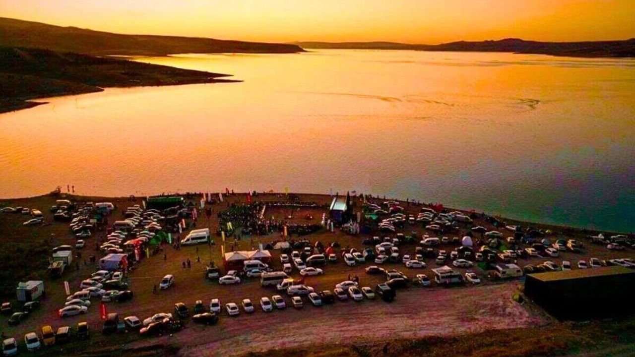 Kayseri'nin denizi hayalet mi oldu? Yaprak bile kımıldamıyor