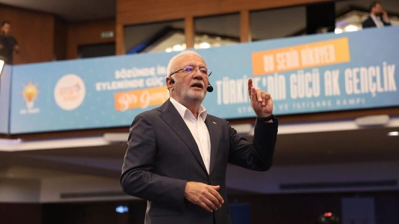 AK Partili Elitaş: Gençlerimiz insanlık onurunu kaldırmaya azmetmiş erdemli neferlerdir!