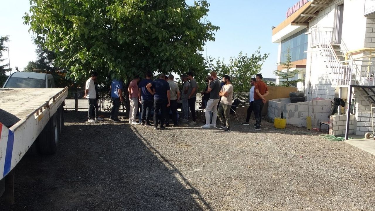 Borç yüzünden çıkan kavgada silahlar patladı!
