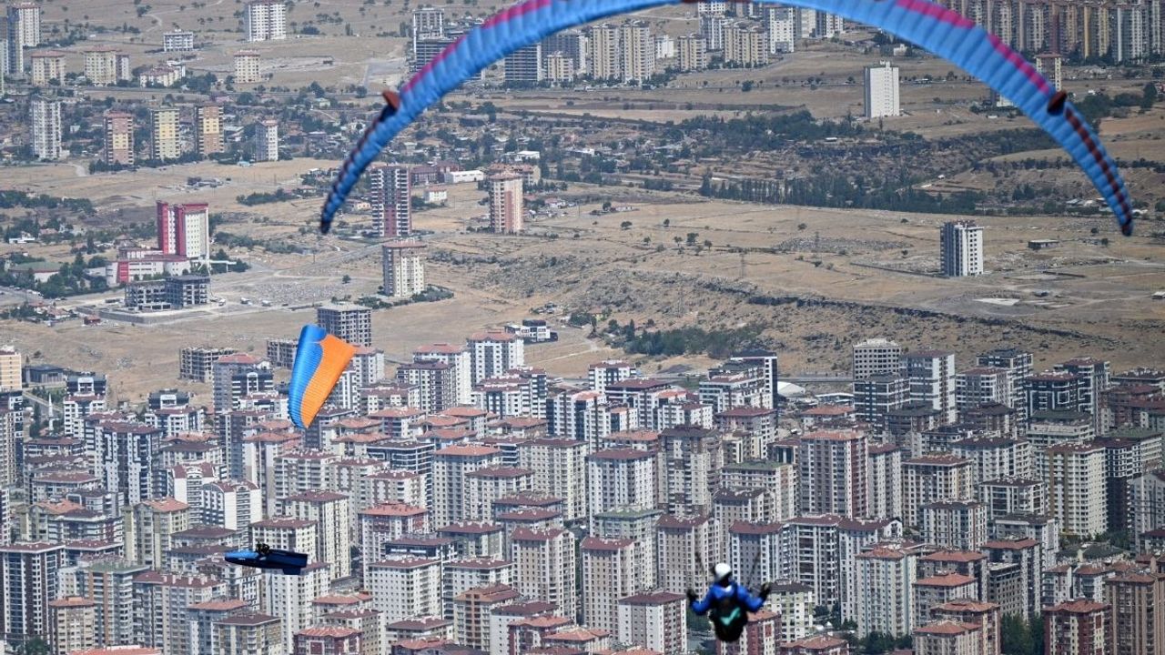 Türkiye Yamaç Paraşütü Şampiyonası Kayseri’de Start Aldı
