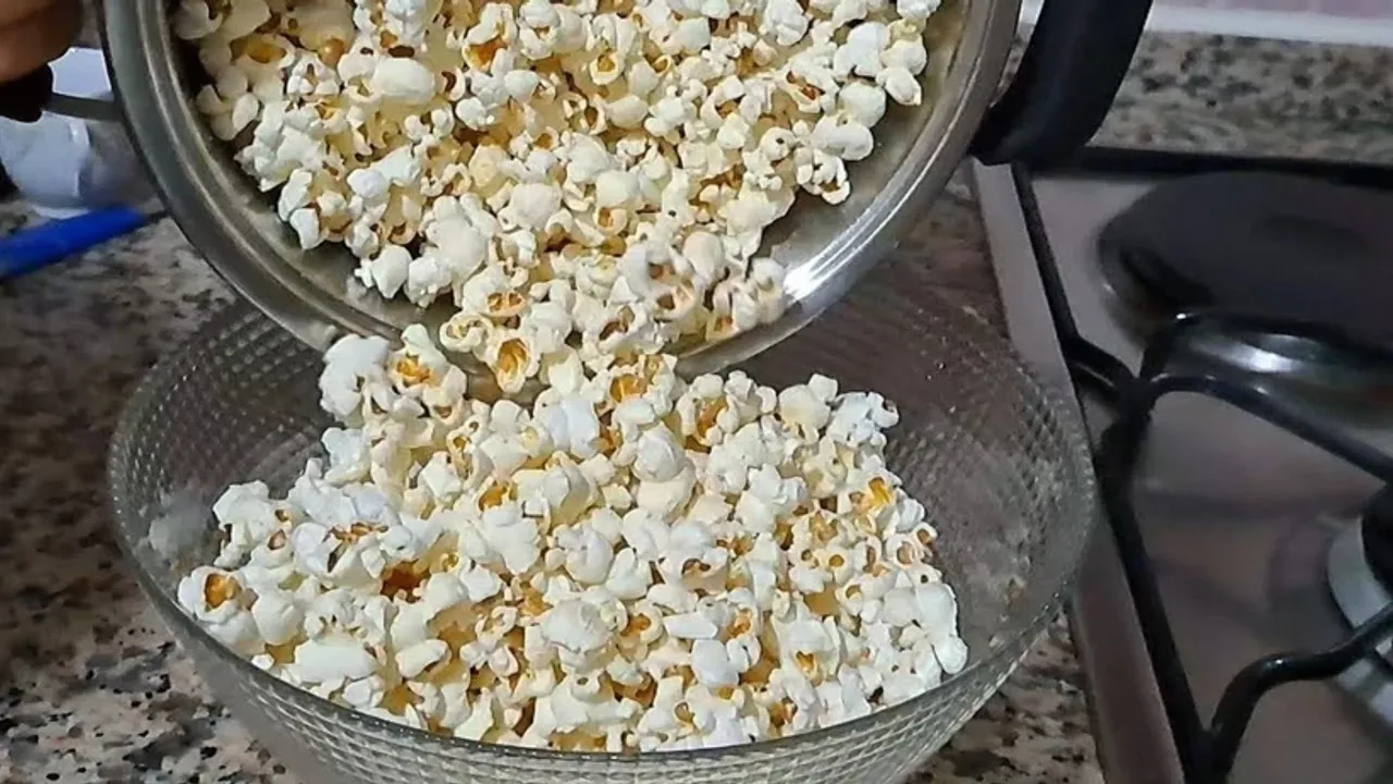 Patlamış mısır yiyenler dikkat: Büyük tehlike ortaya çıktı