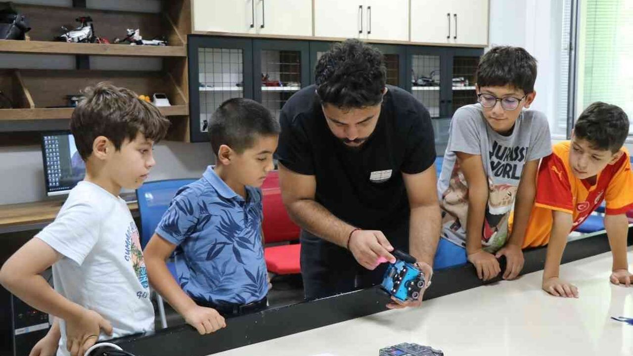 Kayseri’de 900 öğrenci teknolojiyle buluştu