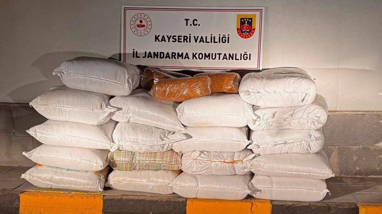 Kayseri'de Jandarma operasyonu 1 kilo yasaklı madde ele geçirildi! 32 şahıs yakalandı