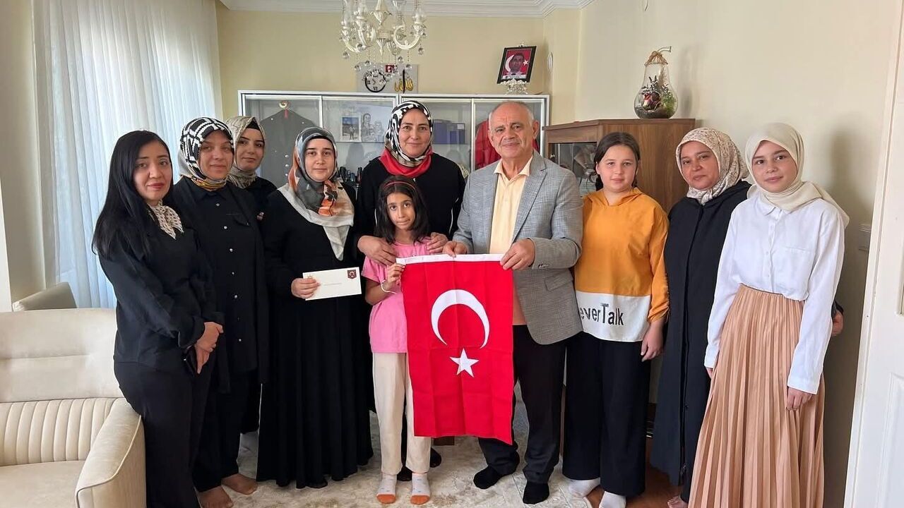 Cumhurbaşkanı Erdoğan Yahyalı'ya gönderdi: Mektuplarda ne yazıyor ?