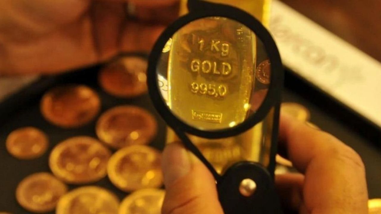 Altın fiyatlarında büyük düşüş: Gram altın 110 TL kaybetti!