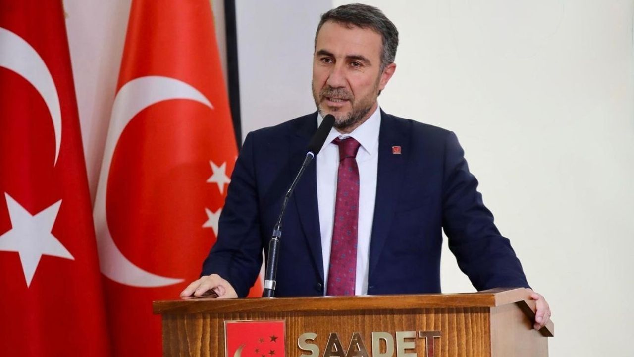 Altun’dan Çopuroğlu’na ağır sözler: Halkı protokol sofralarında mı arıyorsunuz