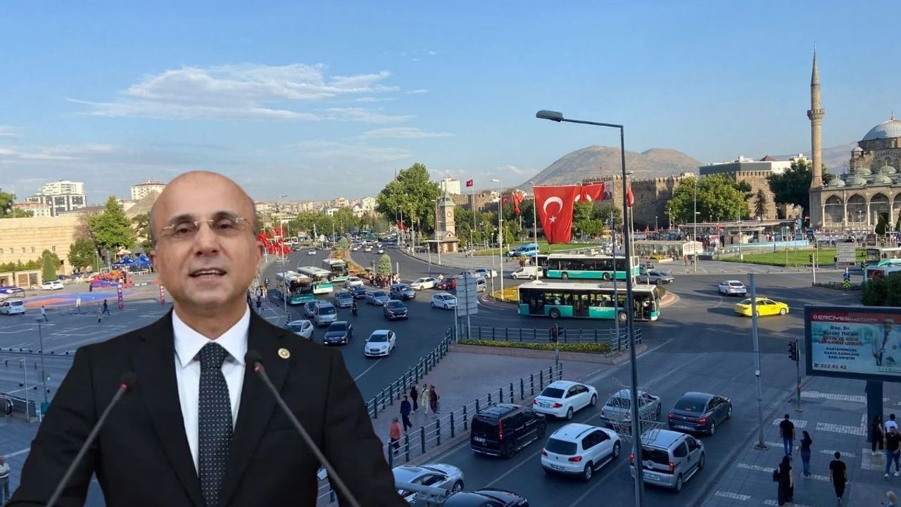 Aşkın Genç: ‘CHP mahkeme salonlarında değil, sandıkta şekillenir’