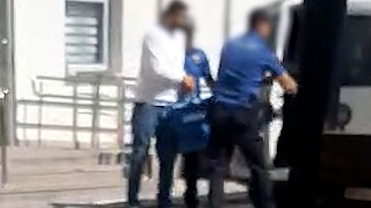 Dur ihtarına uymayan şahıs polis ekiplerinin üzerine araç sürdü: 1 Yaralı